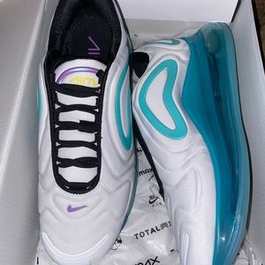 Nike Air Max 720